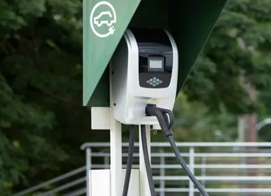 Parlare del sistema di ricarica per veicoli elettrici