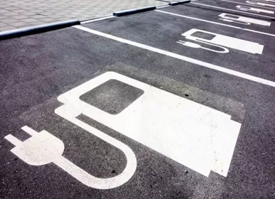 Le vendite al dettaglio di veicoli passeggeri a nuova energia ad agosto sono state di 529.000 unità, con un incremento annuo del 111,2%.